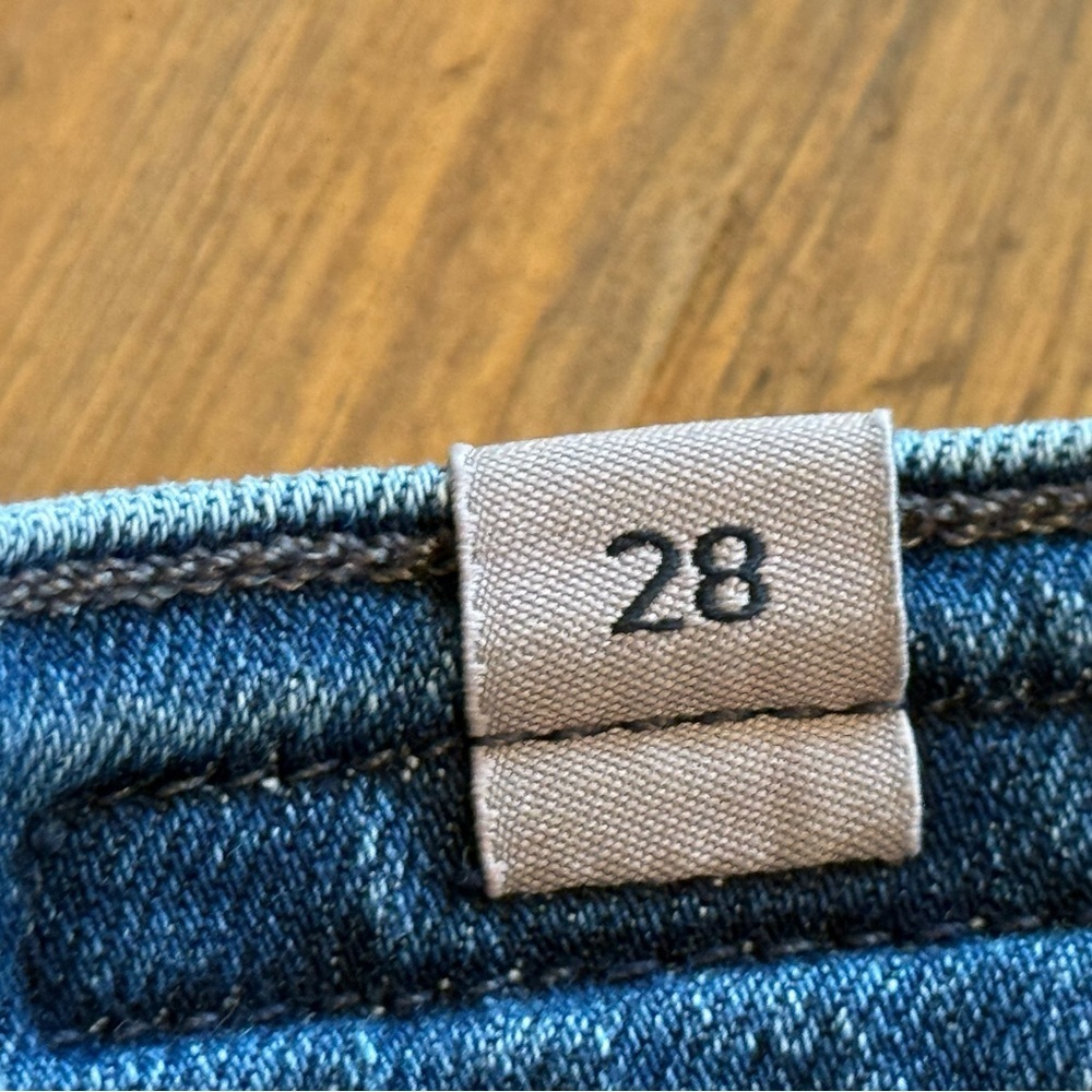 Citizens of Humanity woman’s Rocket Crop Petite high rise skinny jeans size 28. - Picture 5 of 10